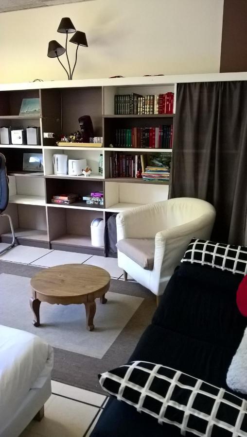 Chez Naomi Bed & Breakfast Saint-Jean-de-Cornies Екстериор снимка